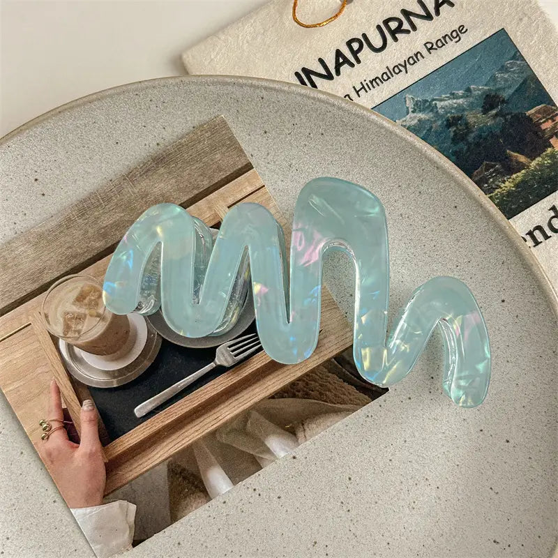 Wavy Claw Clip