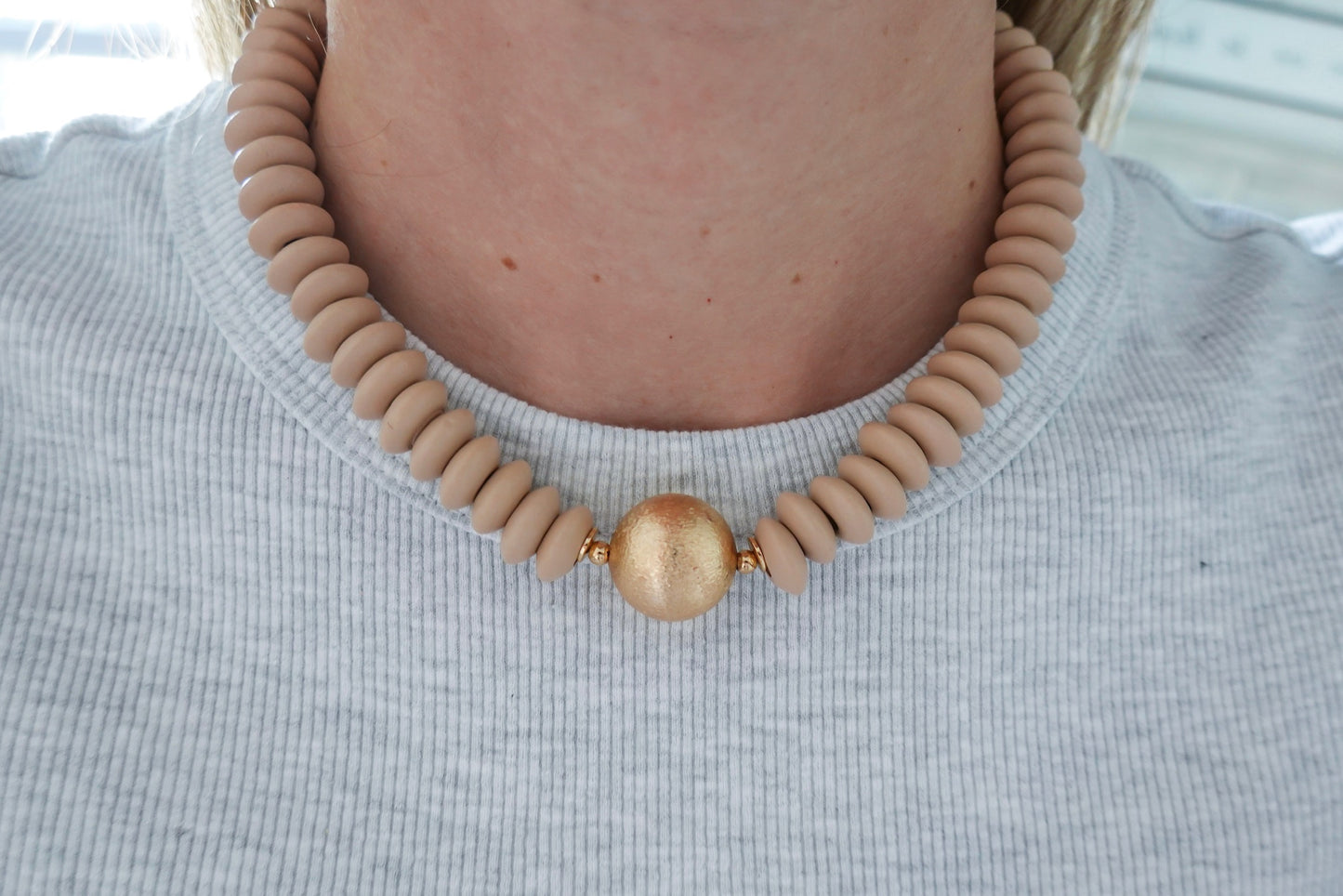 Chunky Wood Beaded Beige Necklace