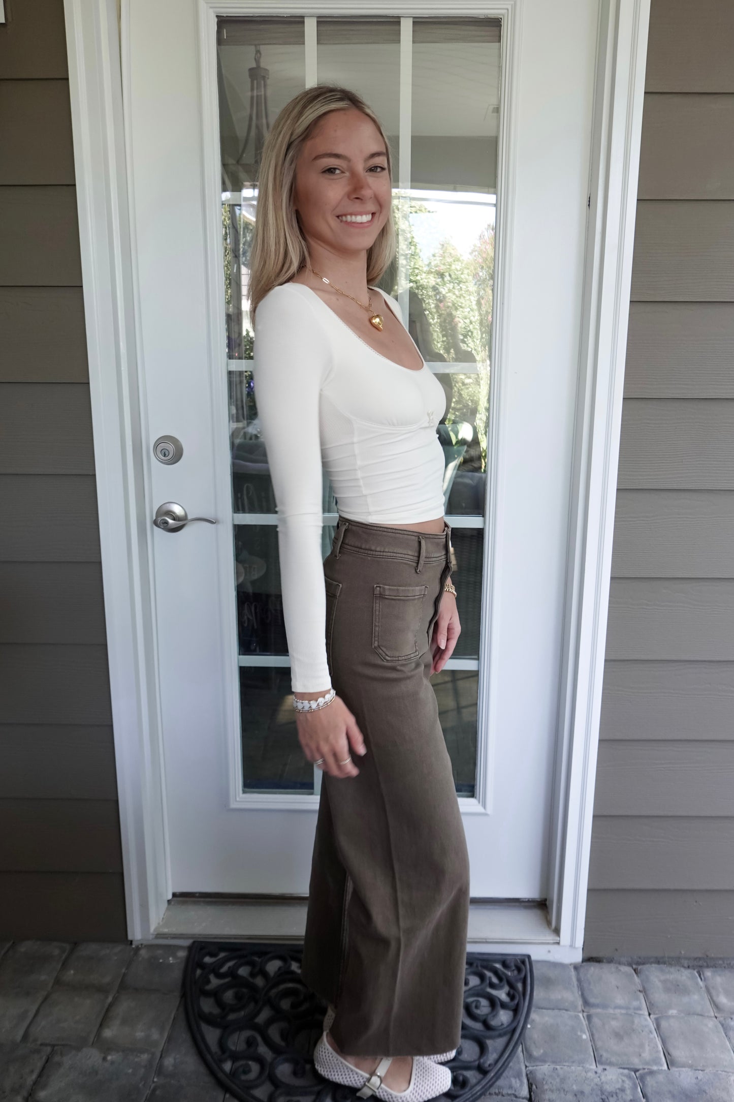 Olivia Scoop Neck Long Sleeve