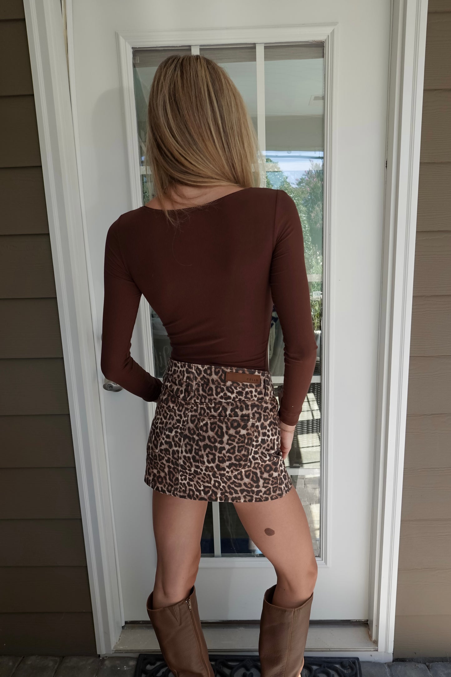 Olivia Scoop Neck Long Sleeve