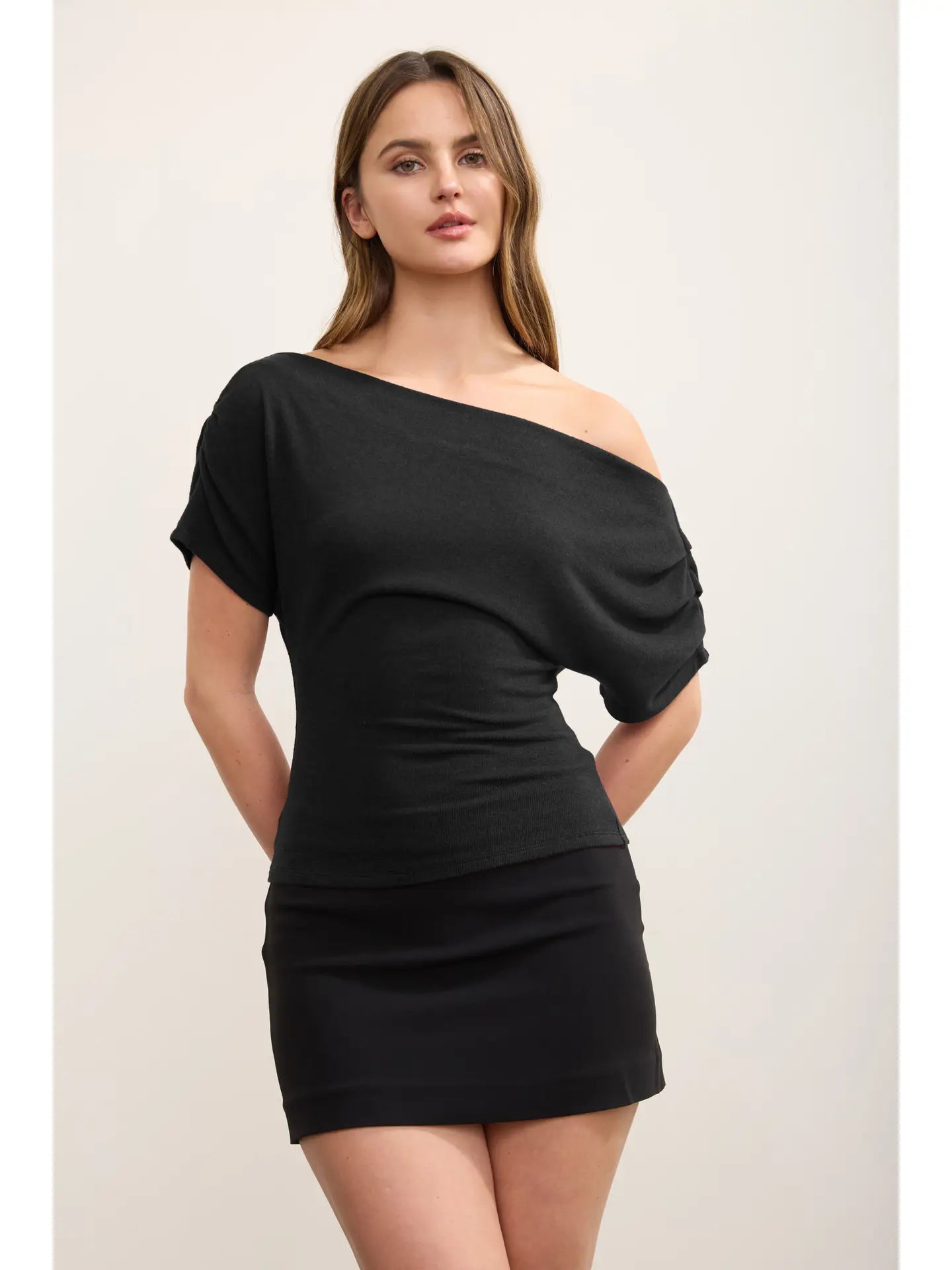 One-Shoulder Ruched Short Sleeve Knit Top