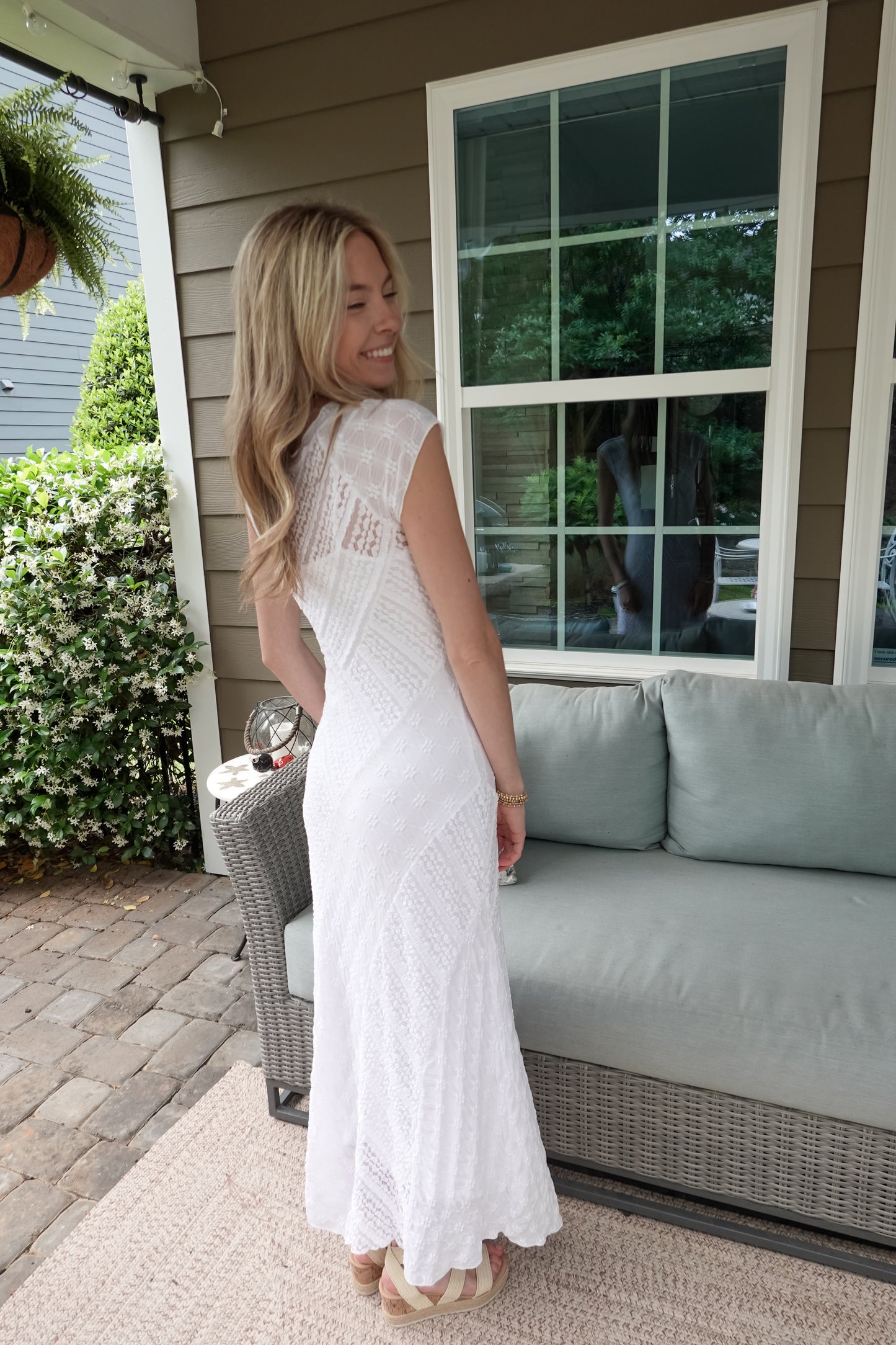 Cap Sleeve Maxi Lace Dress