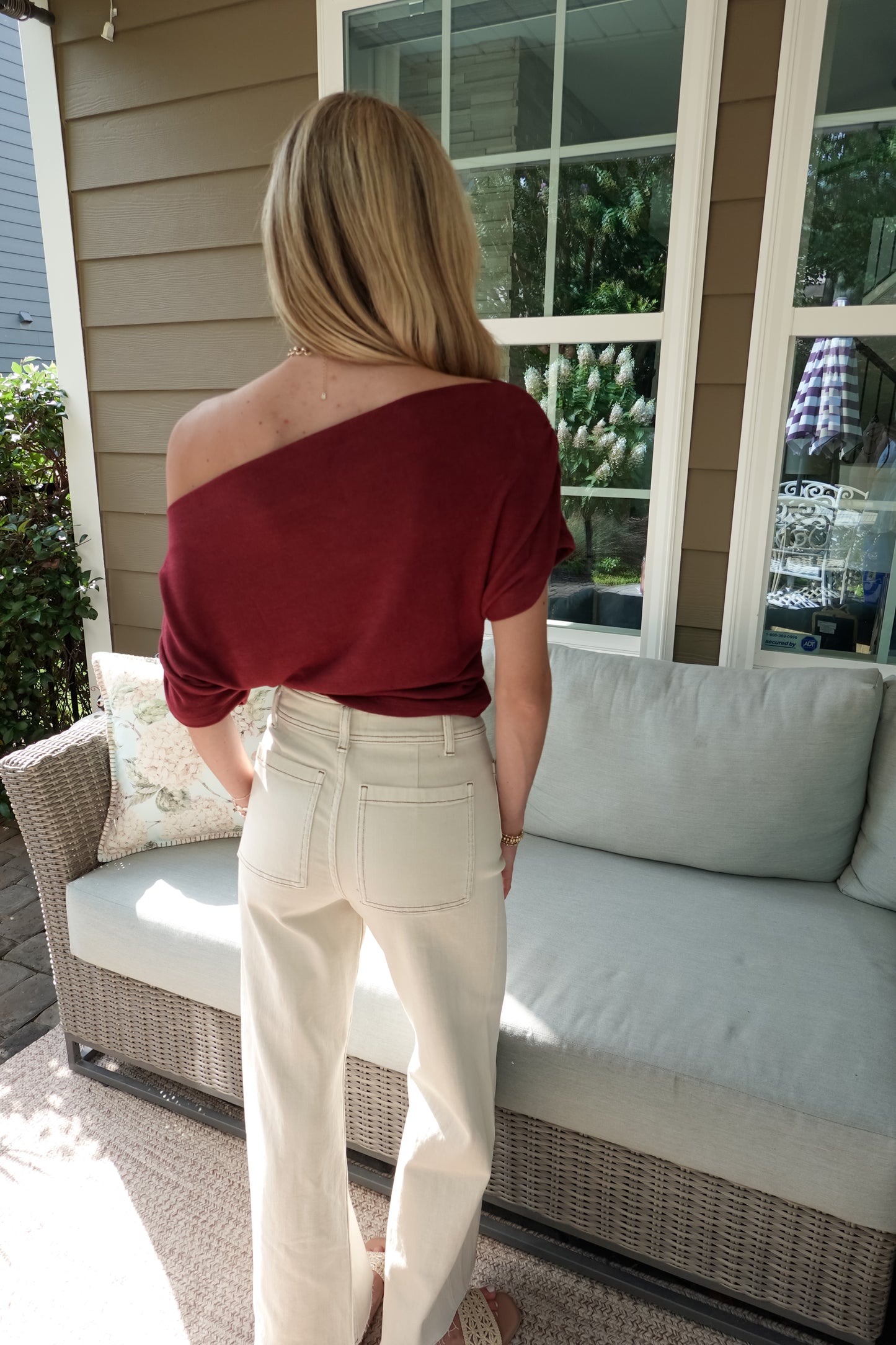 One-Shoulder Ruched Short Sleeve Knit Top